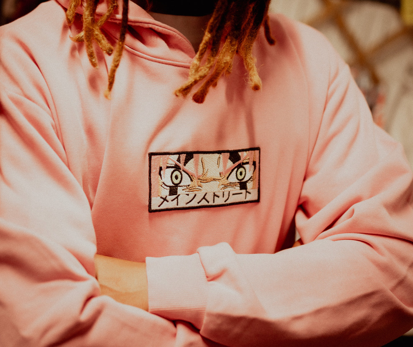 Felpa Sakura w/ Embroidered Patch
